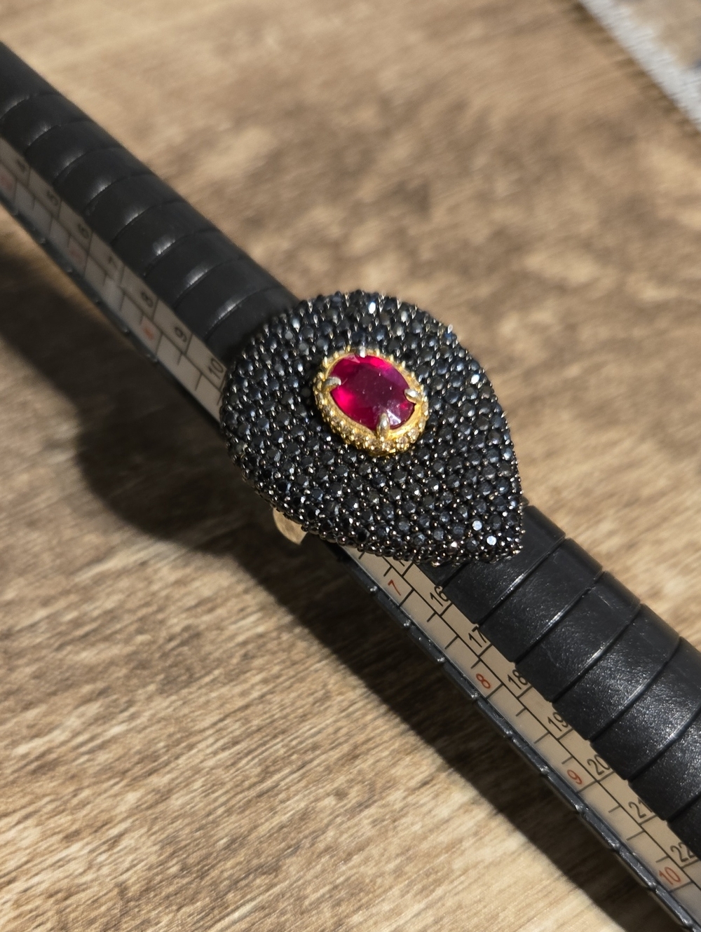 Rarities Carol Brodie Sterling Silver Black Spinel Ruby Shield Ring Size 6